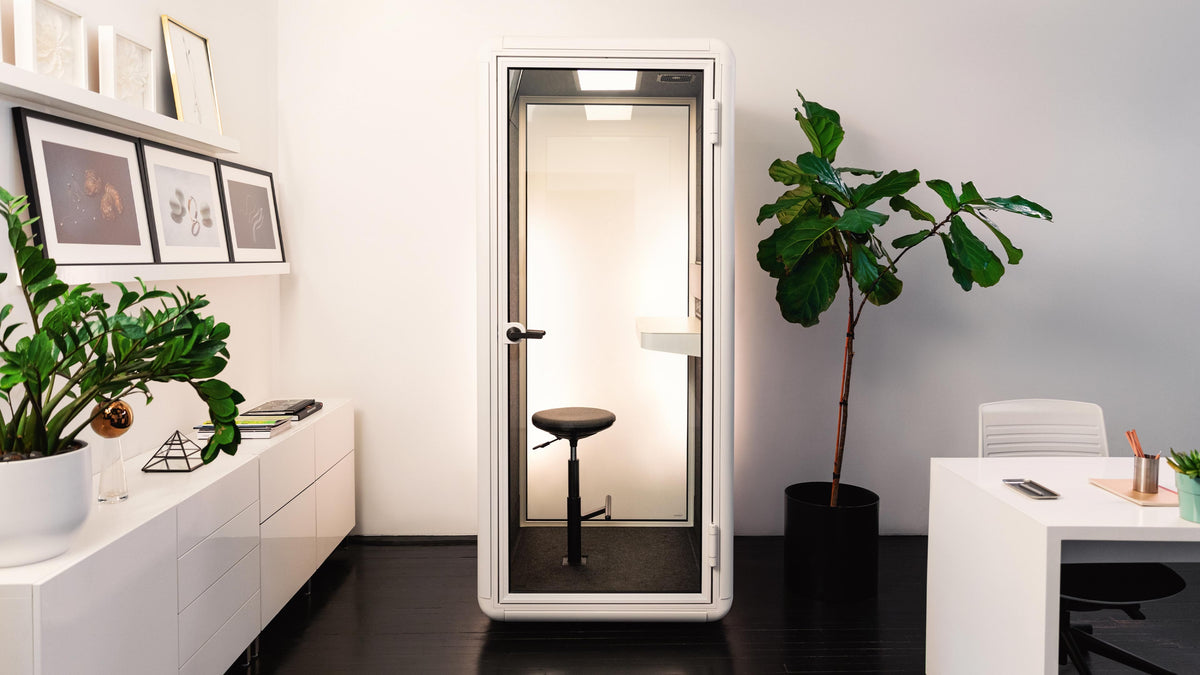KOPLUS Meeting Pod Soundproof KOLO SOLO Single Pod With Stool & UV-C Lamp Ergoworks
